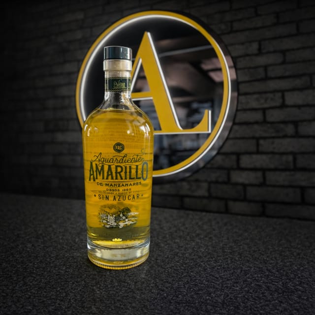 Aguardiente Amarillo Chupito