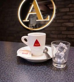 Café Solo, Tocado y con Hielo